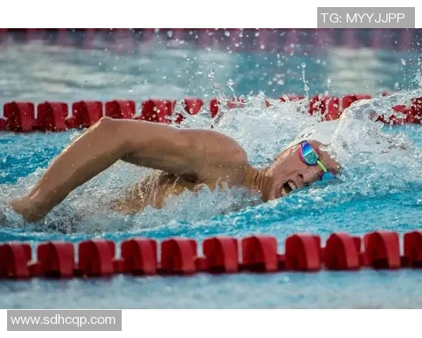 自由泳呼吸技巧解析与训练方法提高呼吸效率及游泳速度的关键策略