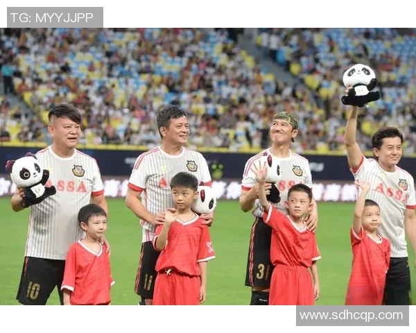 千姓足球明星盘点:从历史到现代的杰出球员一览
